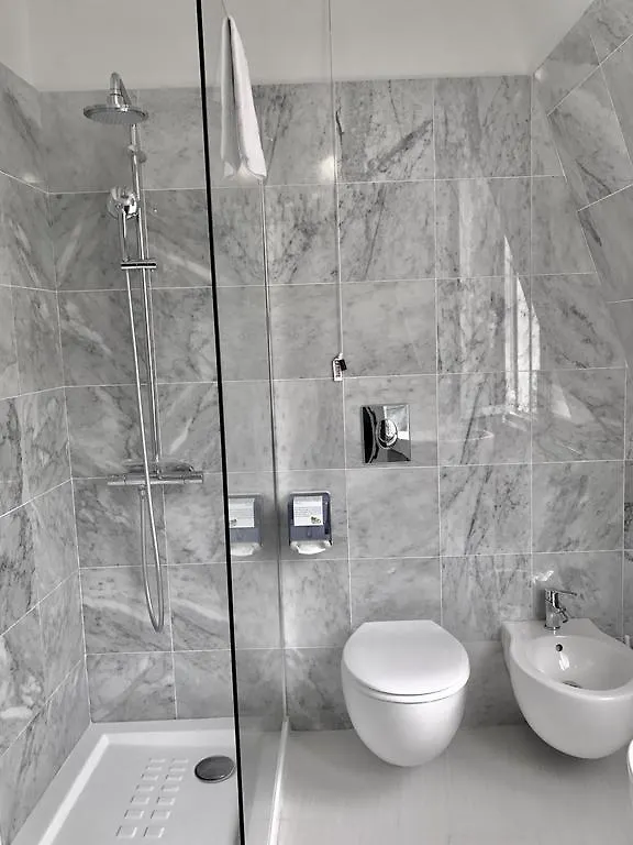 ***  Hotel Bolzano Milan Italie